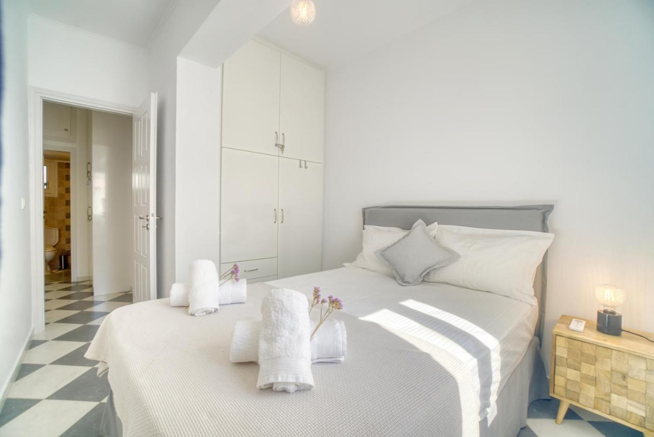 Stylish, Cozy 2-Bdr Flat In Andros Town By Explore Andros Exterior photo