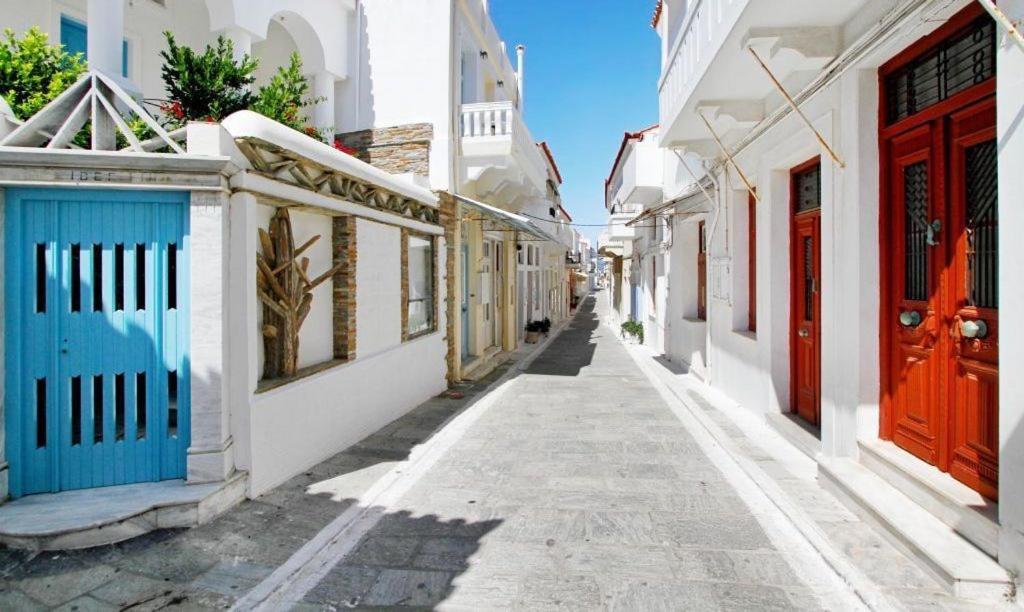 Stylish, Cozy 2-Bdr Flat In Andros Town By Explore Andros Exterior photo